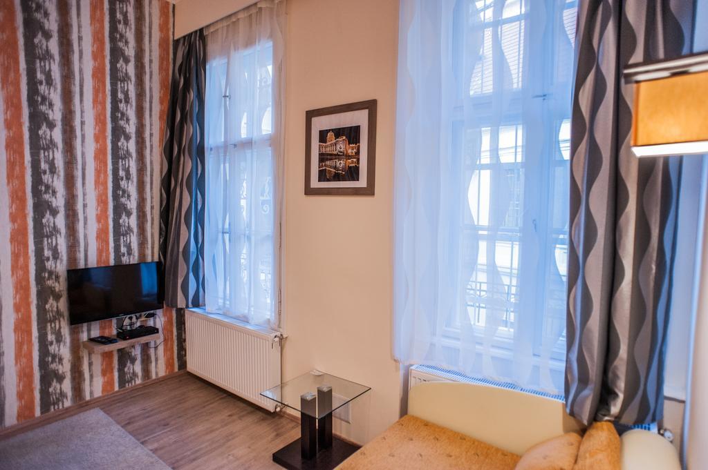 All In Apartman บูดาเปสต์ ห้อง รูปภาพ